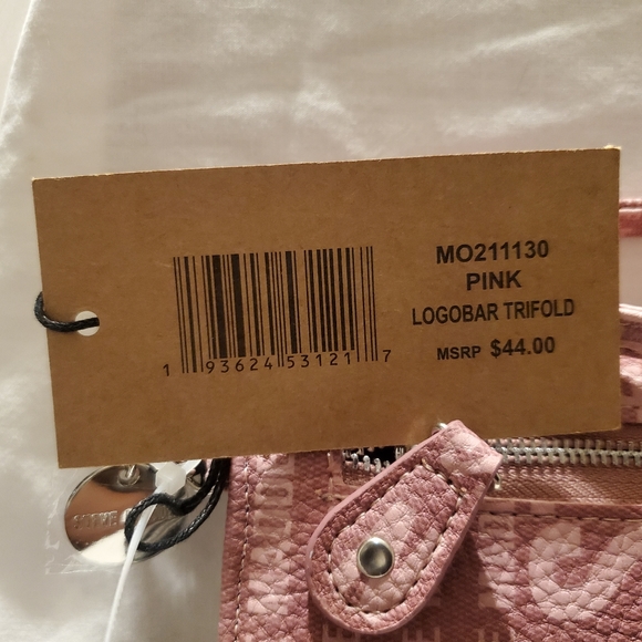Steve Madden Trifold Clutch Wallet Wristlet - Pink (NWT) - Picture 12 of 12